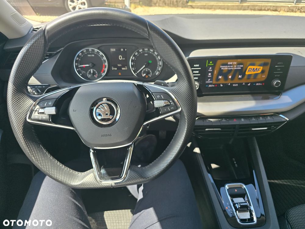 Skoda Octavia 2.0 TDI Selection DSG - 17