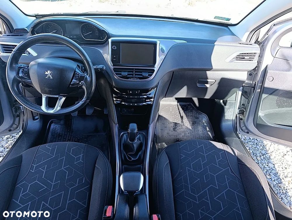 Peugeot 2008 1.2 Pure Tech Access EU6 - 19