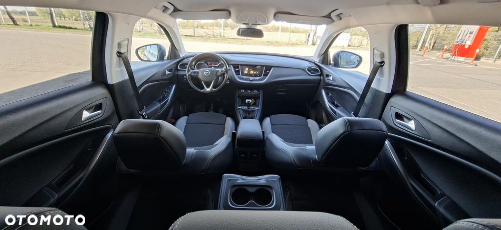 Opel Grandland X 1.2 Start/Stop Design Line - 9