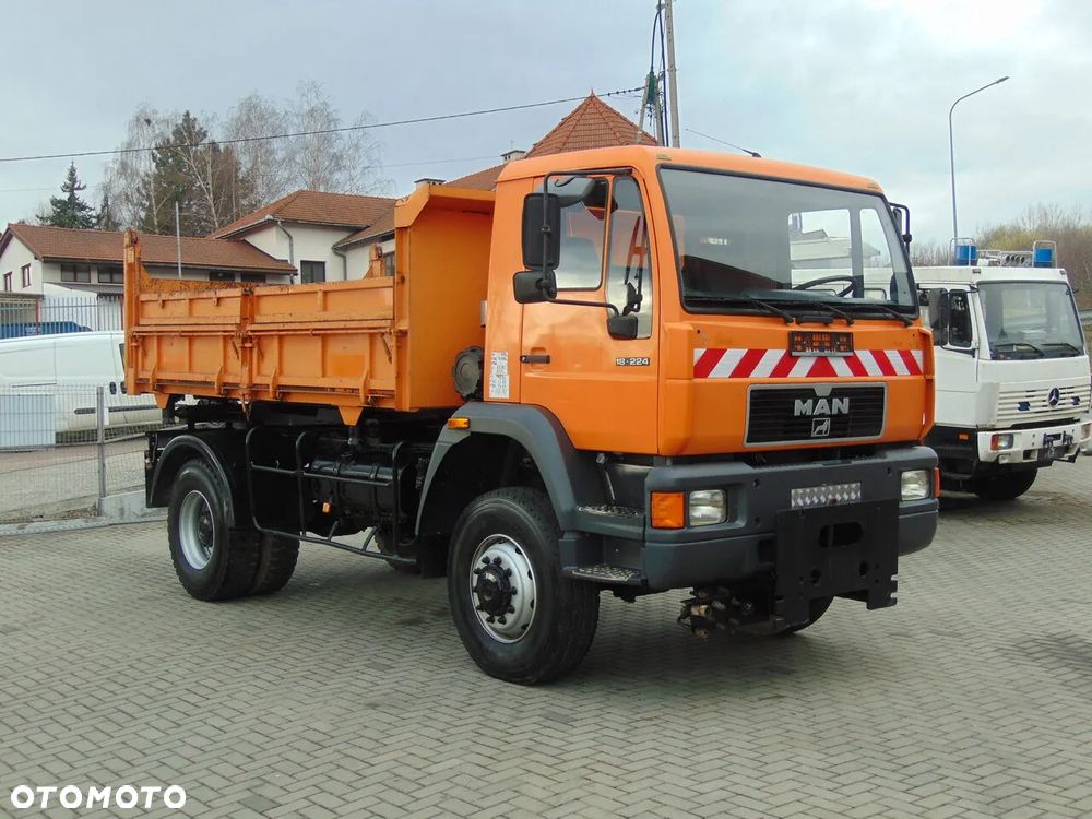 MAN LE 18-224 - 2
