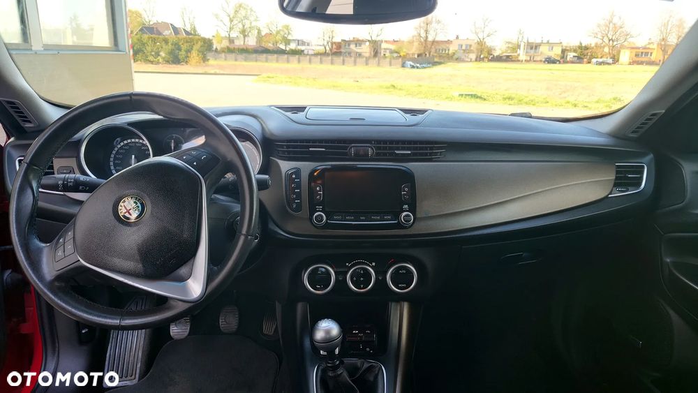 Alfa Romeo Giulietta 2.0 JTDM 16V Super - 9