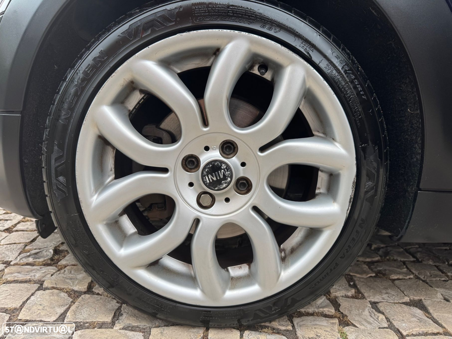 MINI 3 Portas One D - 11