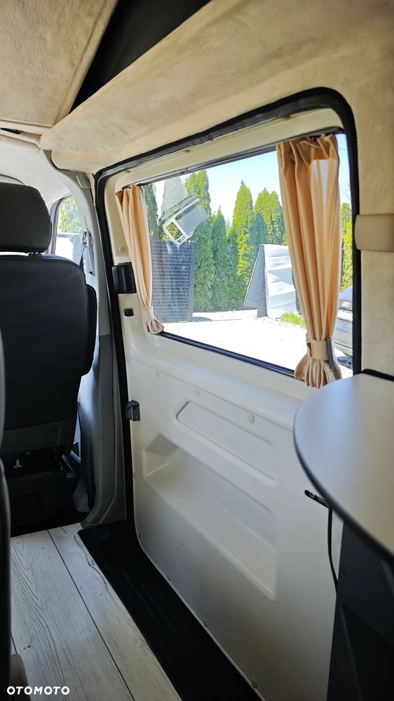 Volkswagen California - 25