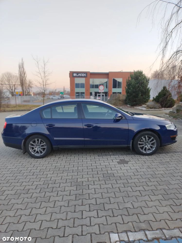 Volkswagen Passat 2.0 FSI 4Mot Comfortline - 6