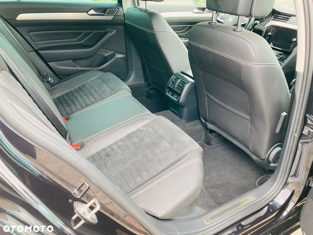 Volkswagen Passat - 21