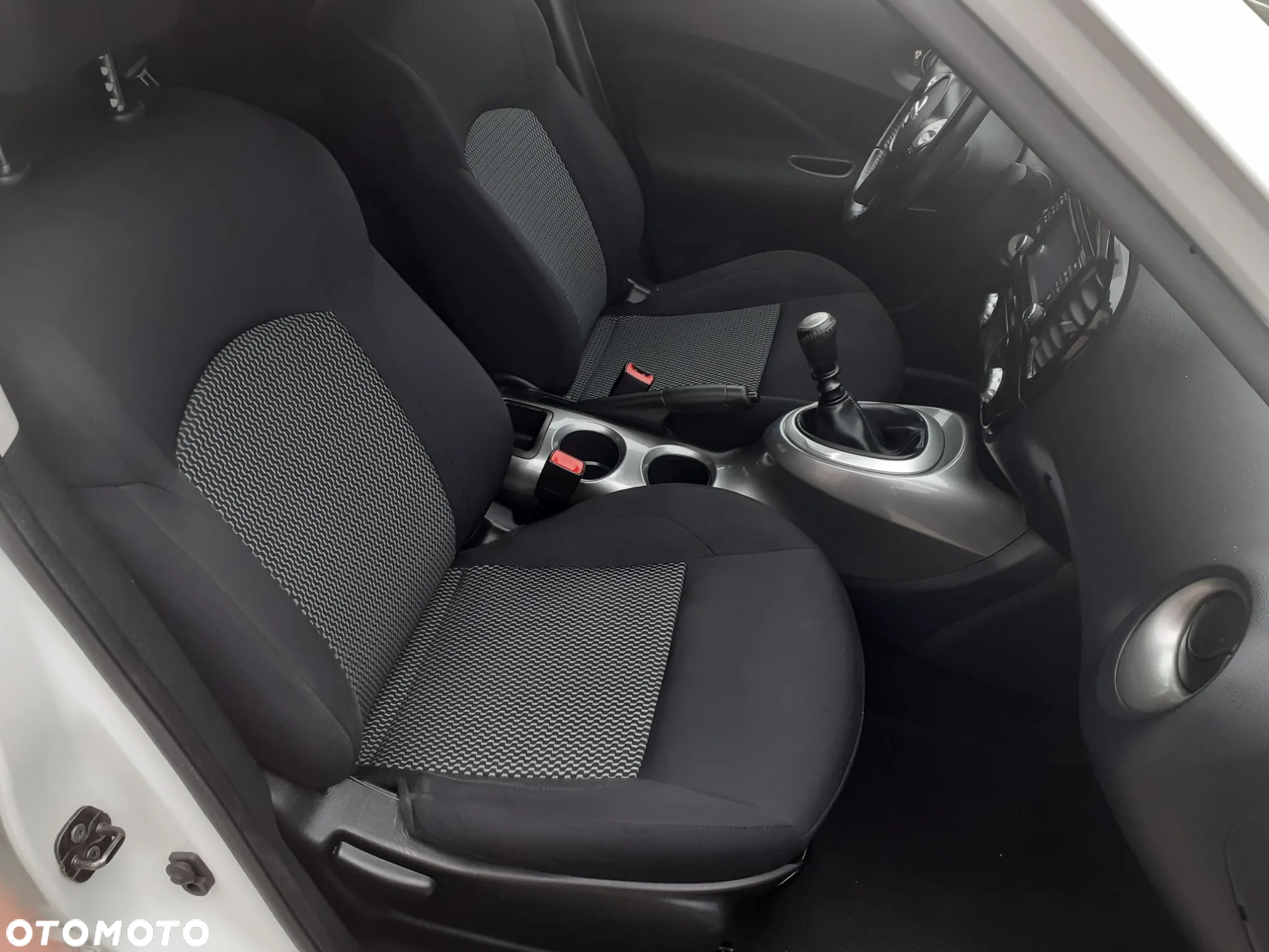 Nissan Juke 1.2 DIG-T Acenta EU6 - 17