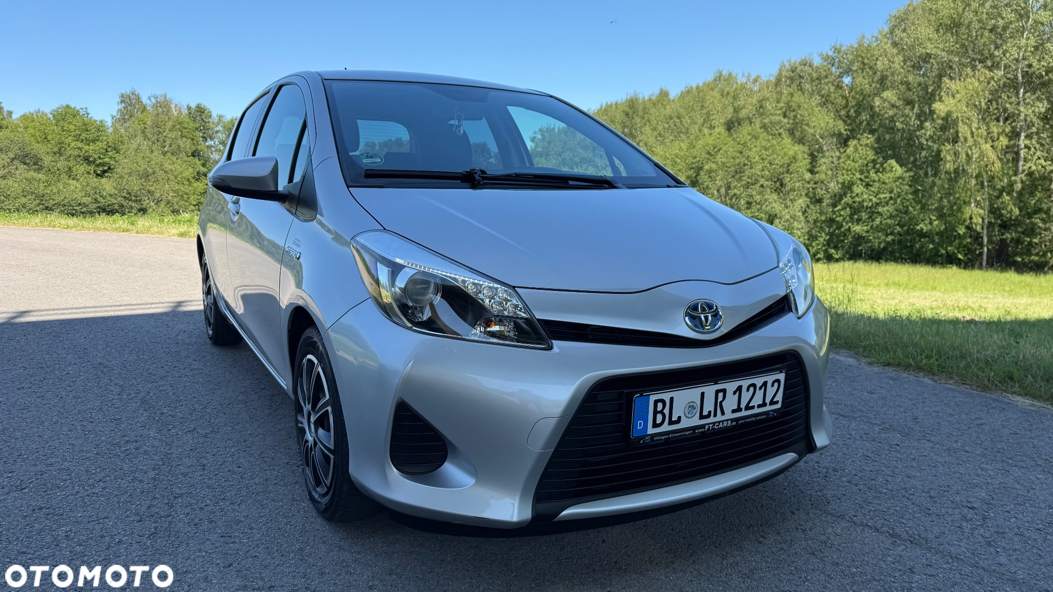 Toyota Yaris Hybrid 100 Active - 3