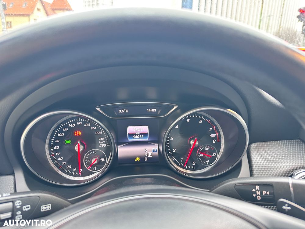 Mercedes-Benz GLA 180 7G-DCT UrbanStyle Edition - 14