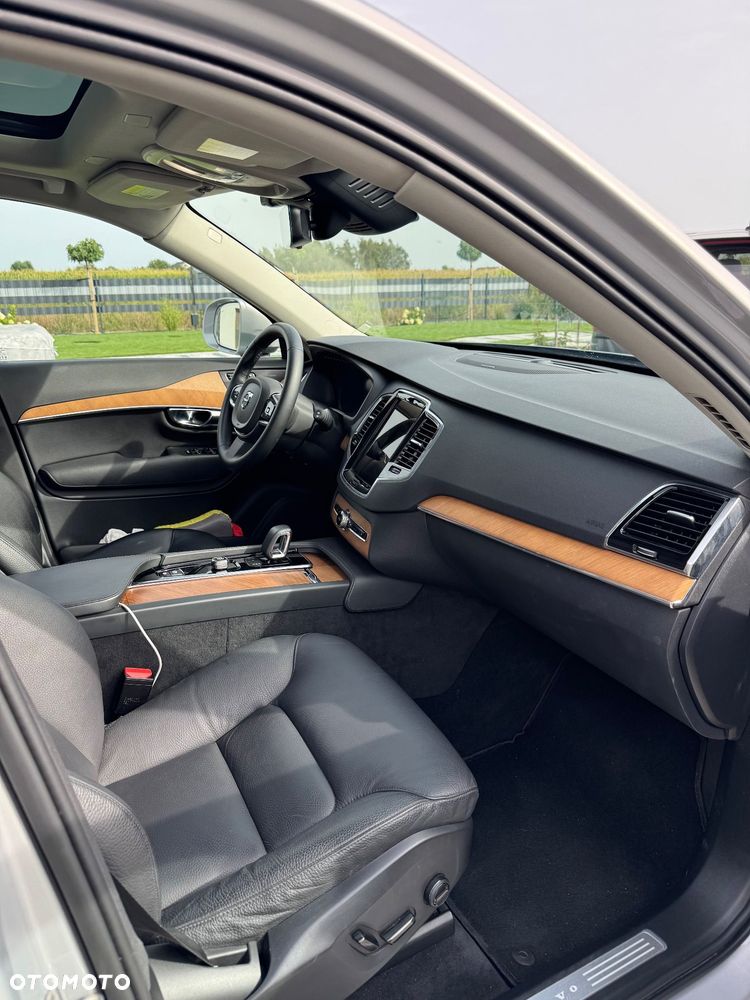 Volvo XC 90 B5 B AWD Plus Bright - 9