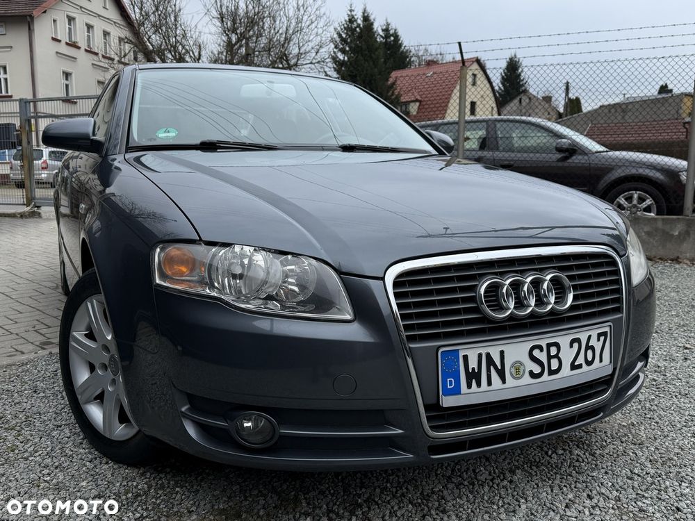 Audi A4 Limousine - 6