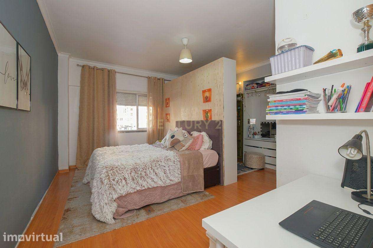 Apartamento T3 no Seixal com Varandas e Acessibilidade Fertagus - Grande imagem: 4/33