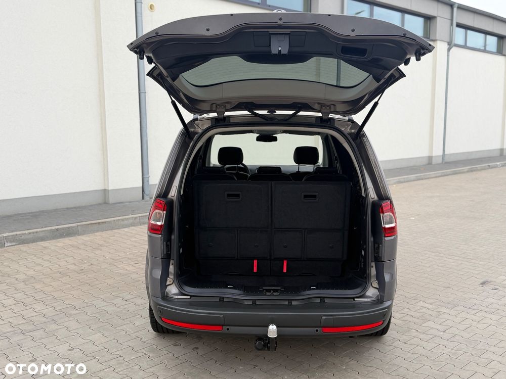 Ford Galaxy 2.2 TDCi DPF Titanium - 23