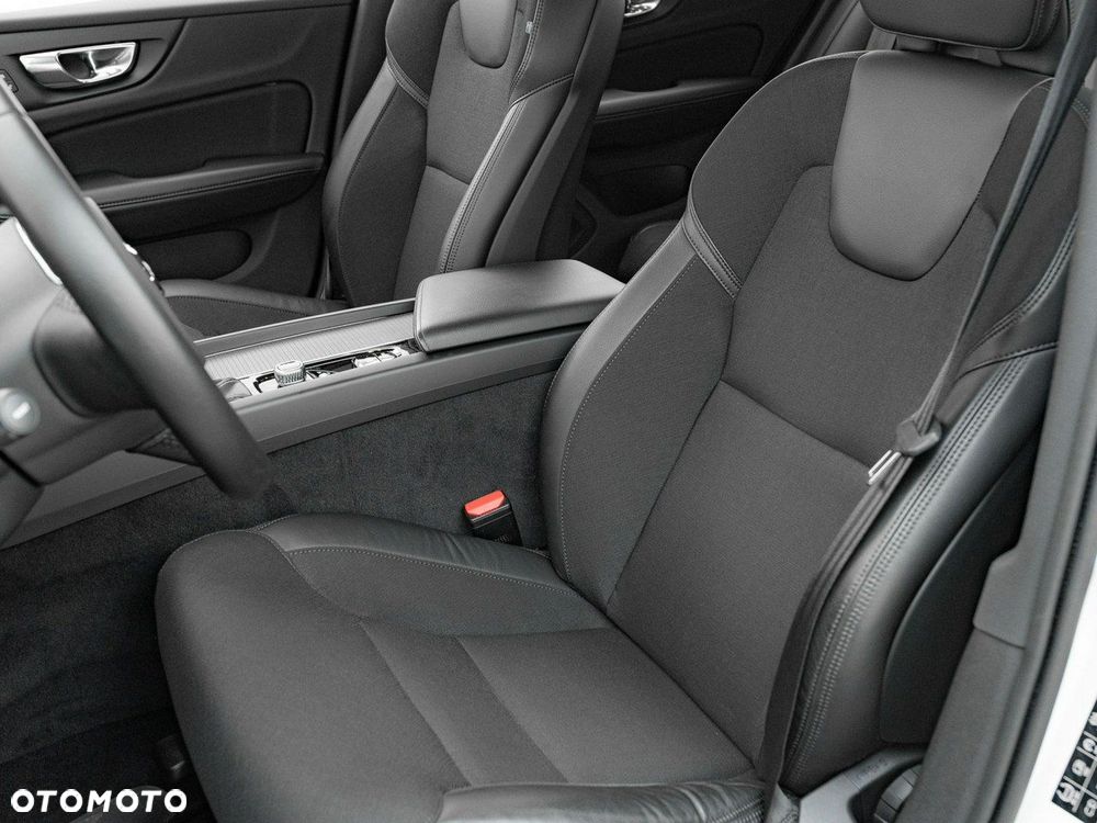 Volvo V60 Cross Country D4 AWD - 15