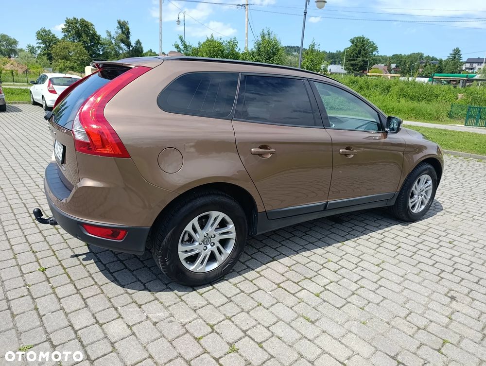 Volvo XC 60 2.4D Momentum - 6