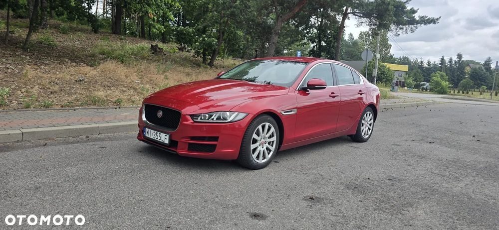 Jaguar XE 2.0 D AWD Prestige - 1