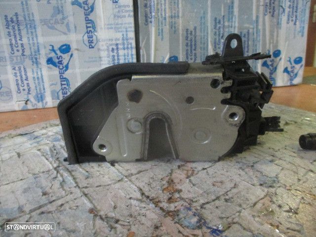 Fecho 7202146 BMW E87 2008 FD 5 PINOS BMW X3 E83 FASE 2 2008 2.0D 4X4 177CV 5P BEGE FDRT 5 PINOS BMW E61 2005 520D 177CV 5P PRETO FD - 3