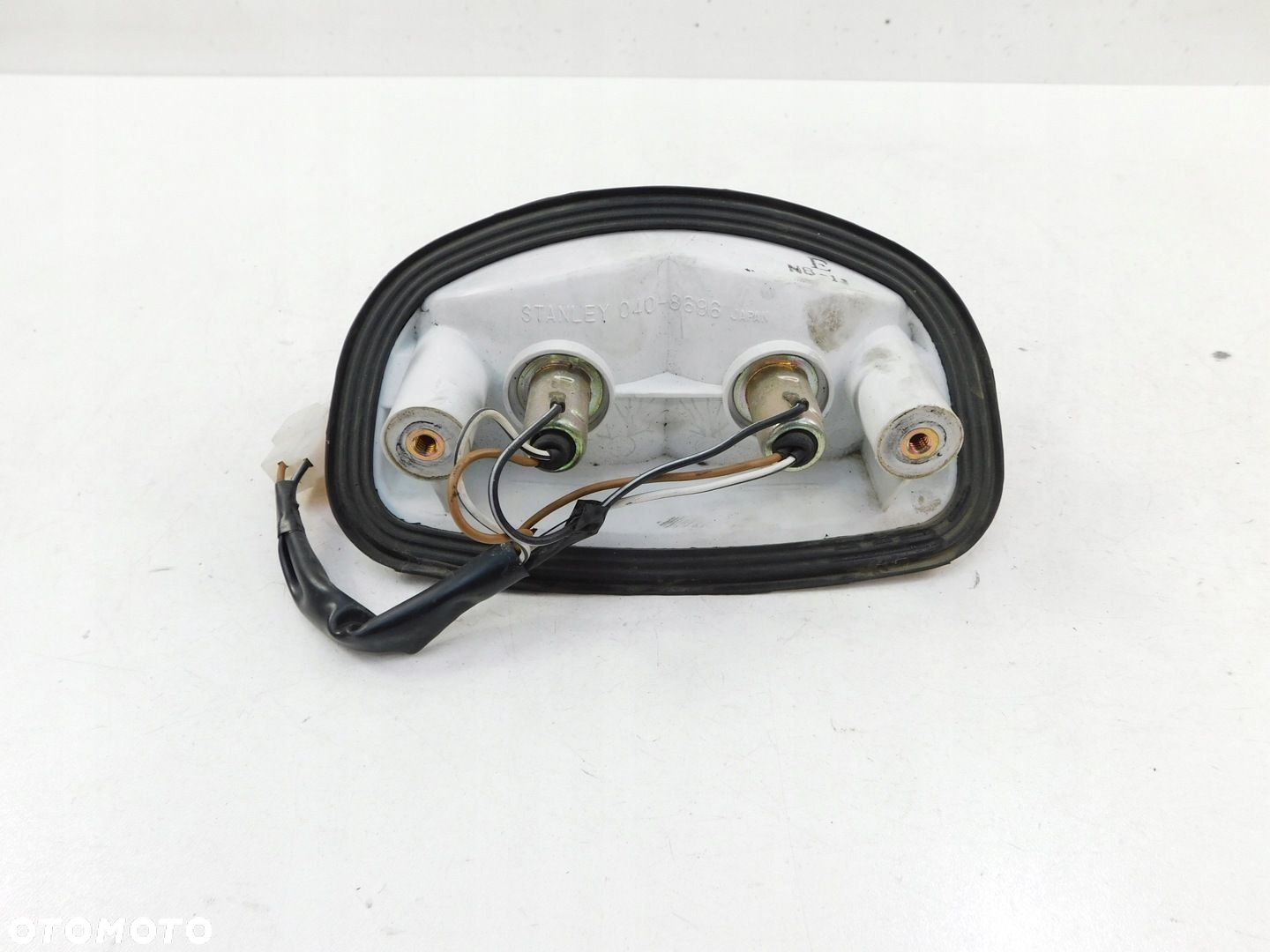 YAMAHA FZ 750 LAMPA TYLNA TYŁ - 4