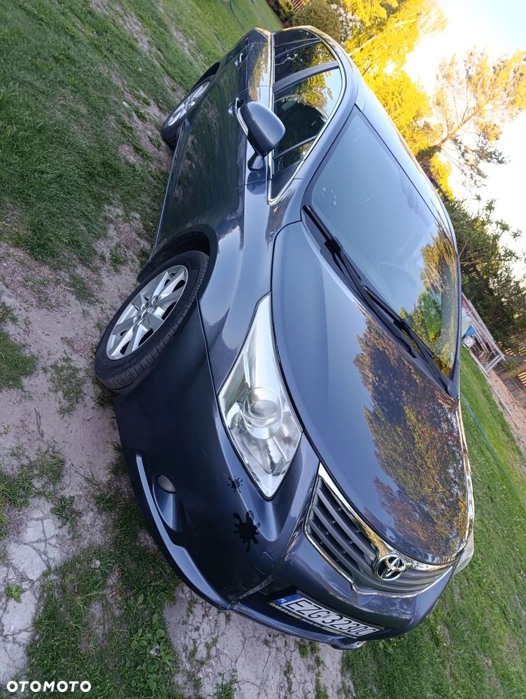 Toyota Avensis 2.2 D-4D Sol - 8