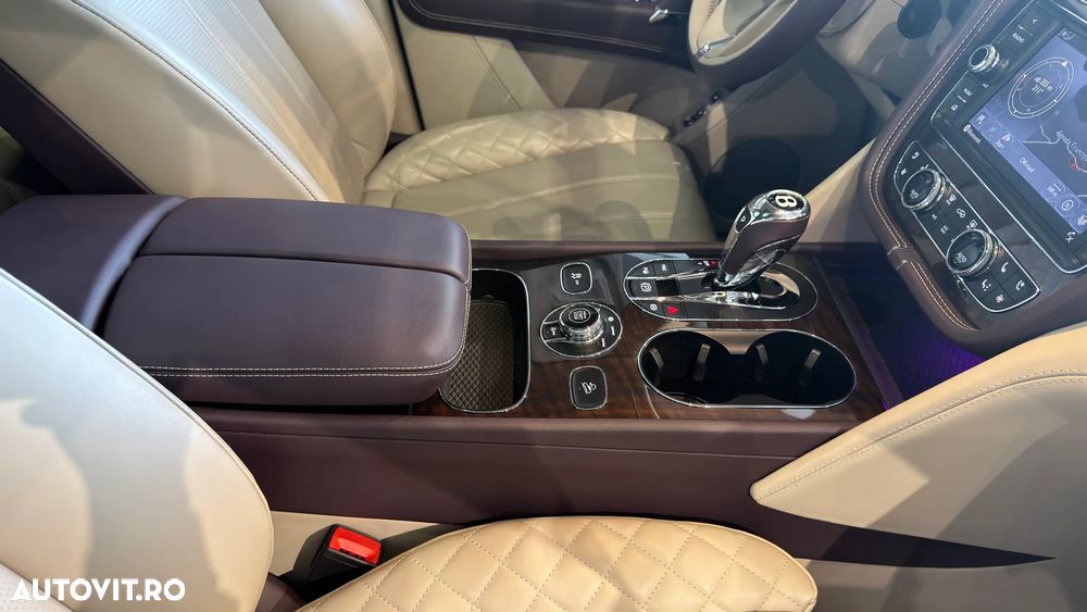 Bentley Bentayga - 33