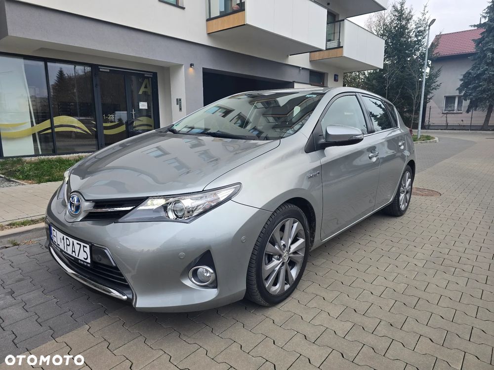 Toyota Auris - 1
