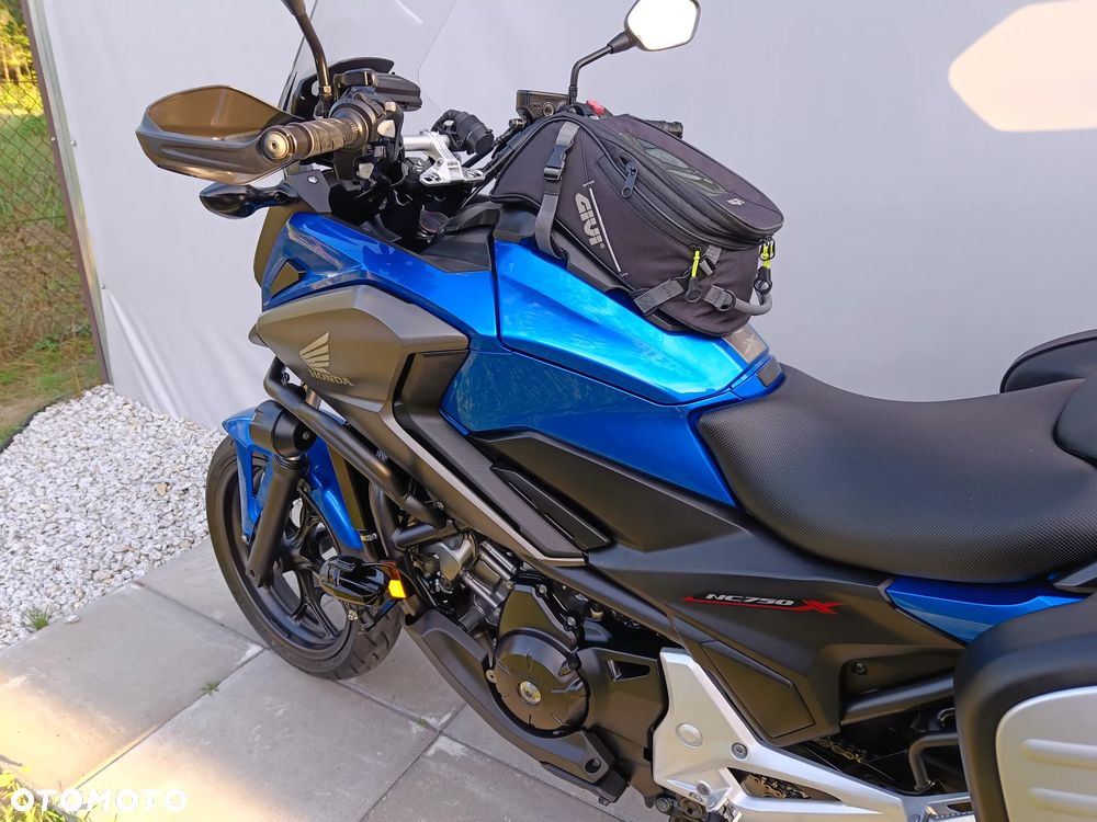 Honda NC - 16