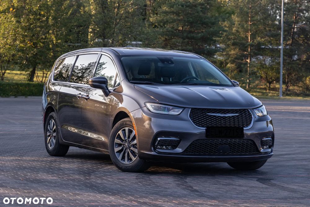 Chrysler Pacifica - 3