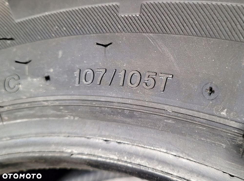 4x Bridgestone Blizzak W810 205/65R16C 107/105T Z649A - 10