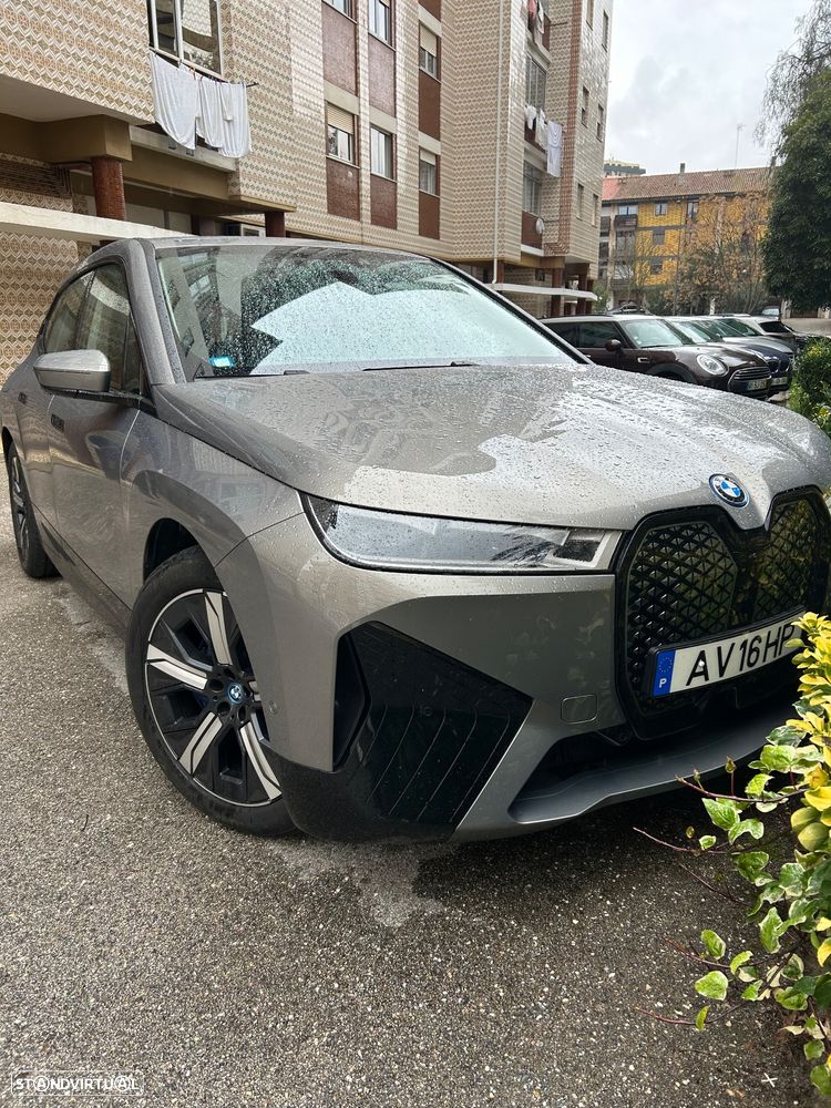 BMW iX xDrive 50 Pack Desportivo - 4