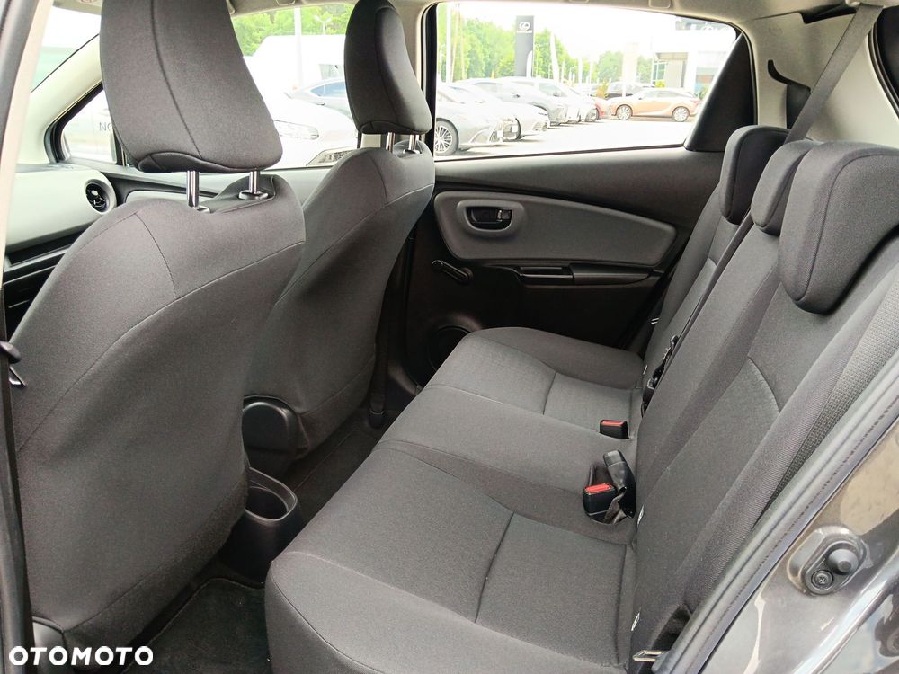 Toyota Yaris - 15