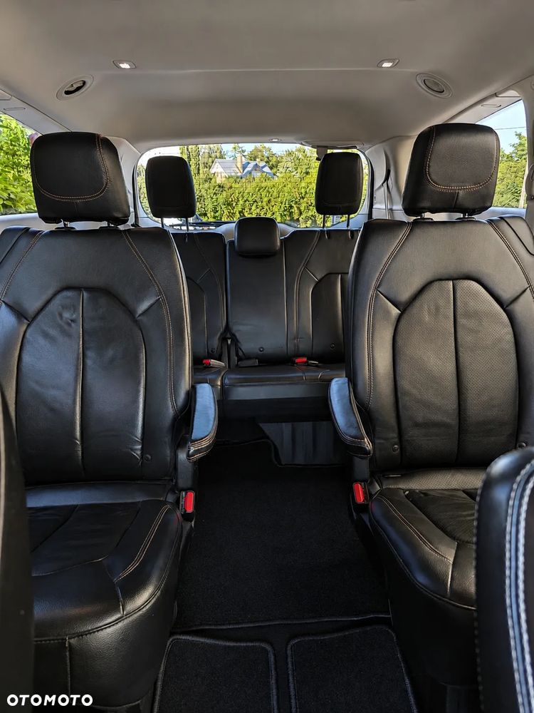 Chrysler Voyager - 12