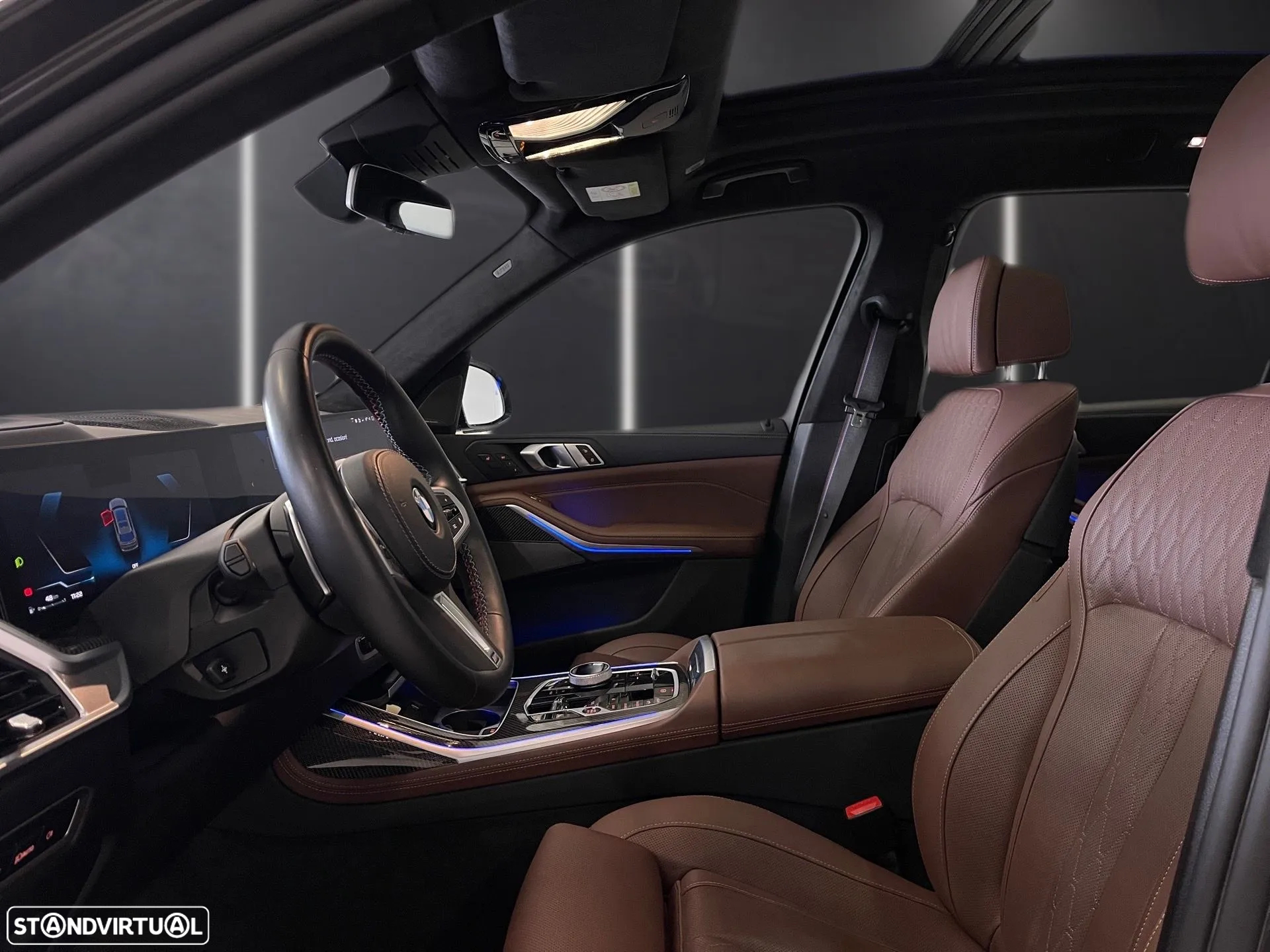BMW X7 M M60i - 13