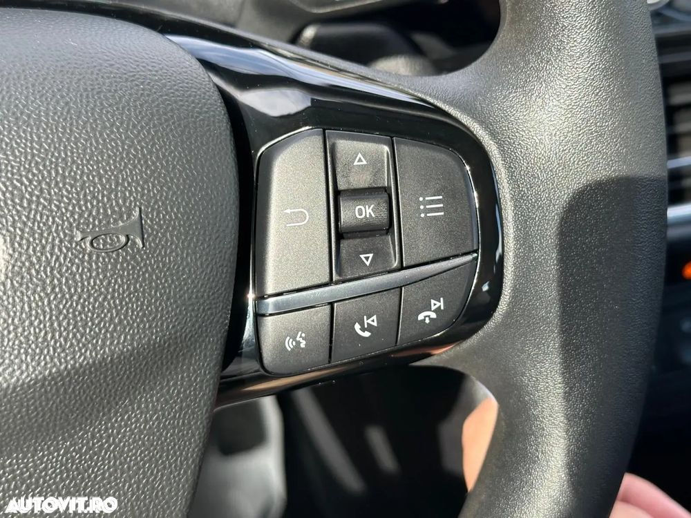 Ford Fiesta 1.1 Trend Connected - 23
