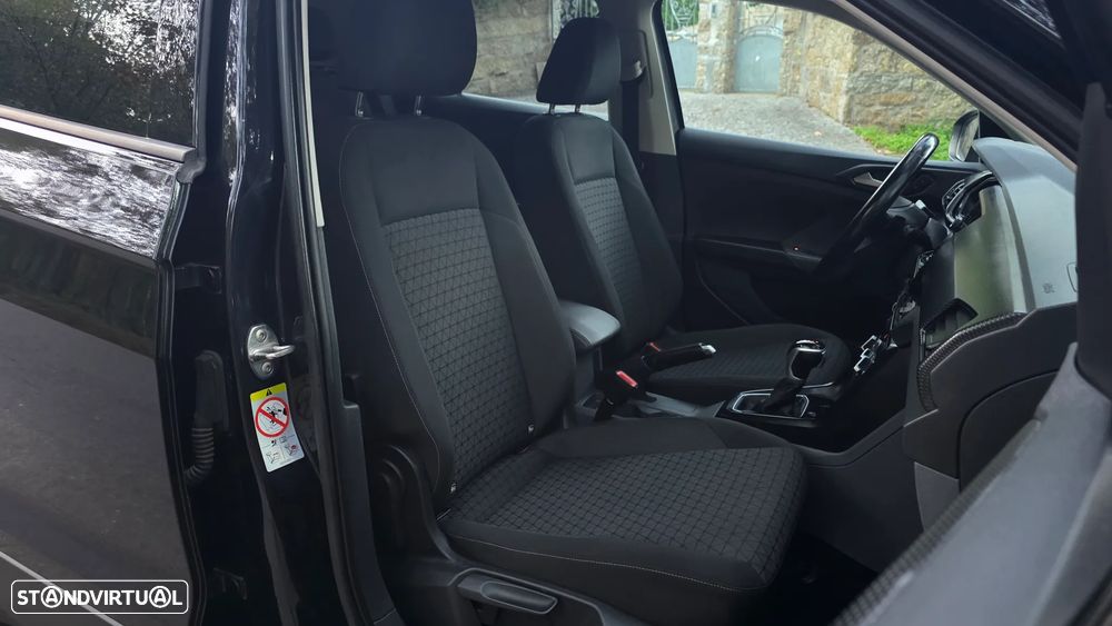 VW T-Cross - 22