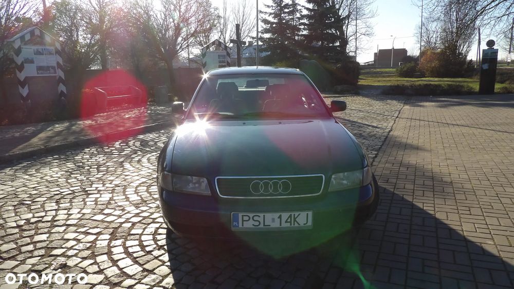 Audi A4 Limousine - 3