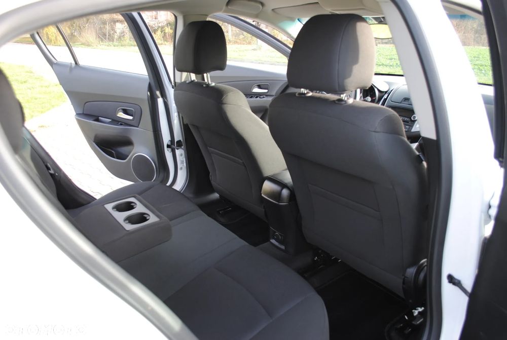 Chevrolet Cruze 1.8 LT - 20