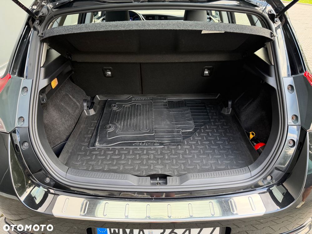 Toyota Auris 1.6 Premium - 26