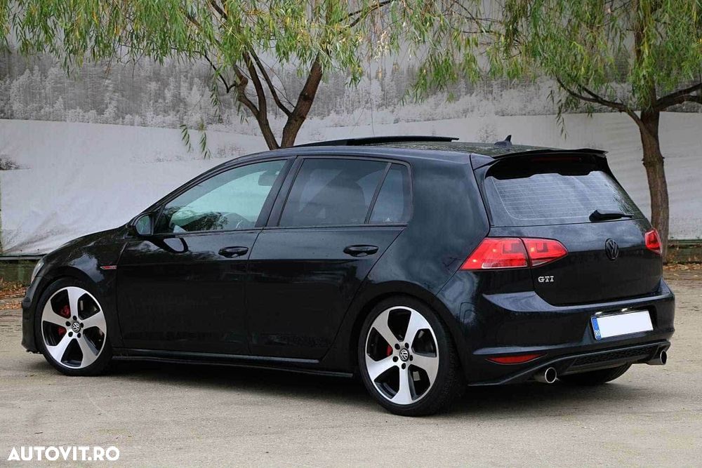 Volkswagen Golf - 7