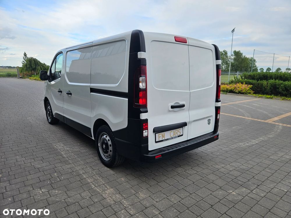 Renault Trafic Vivaro Talento - 8