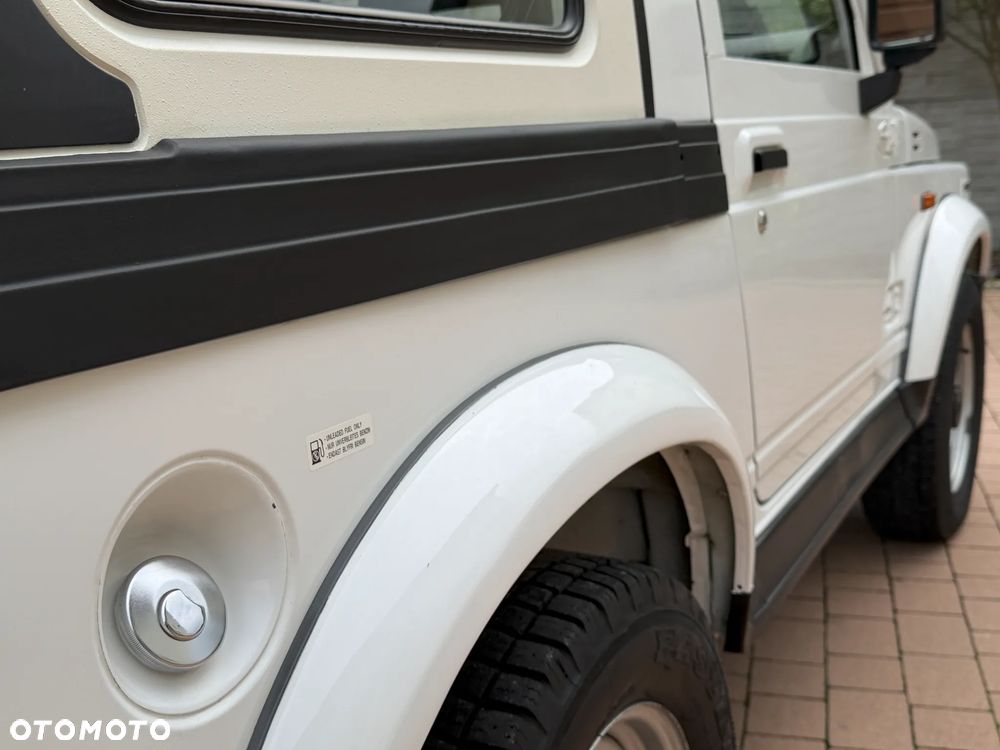 Suzuki Samurai 1.3 JX Canvas Top Special - 15