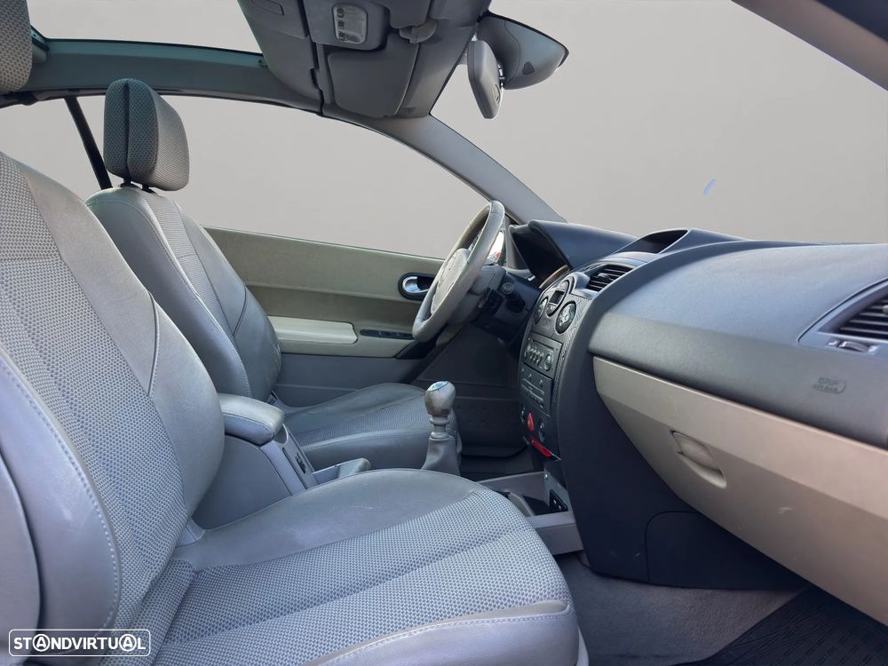 Renault Mégane CC 1.9 dCi Conf. Privilége - 18