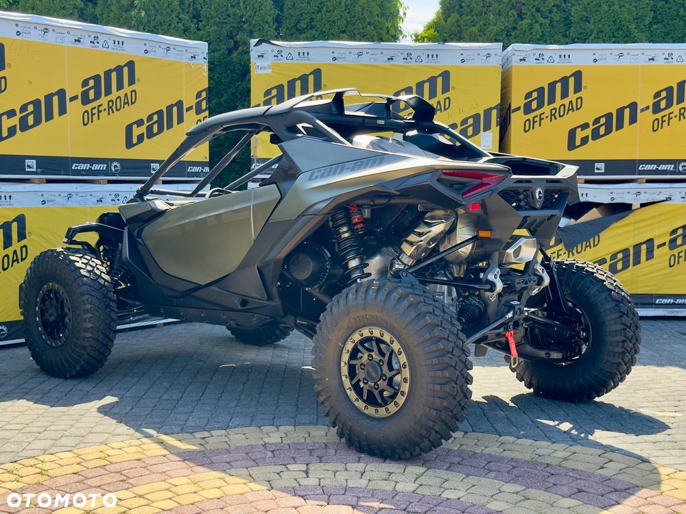 Can-Am Maverick - 6