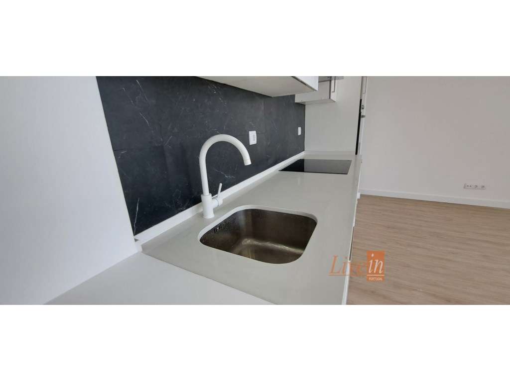 Apartamento T4 na Amadora - Grande imagem: 4/10