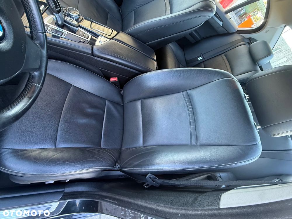 BMW Seria 5 520d Luxury Line - 8