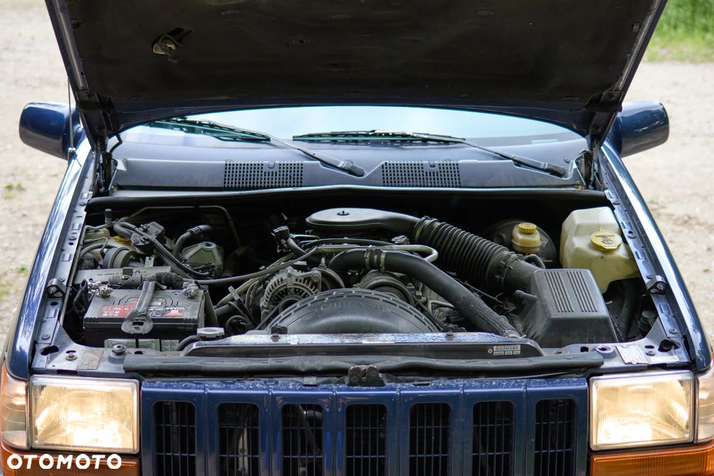 Jeep Grand Cherokee - 11