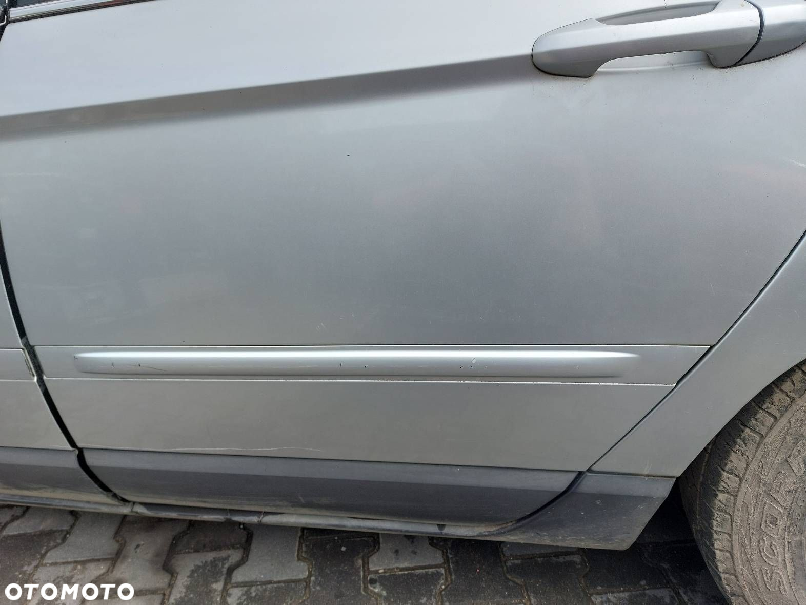 DRZWI KOMPLETNE LEWY TYŁ CHRYSLER PACIFICA I PS2 - 2