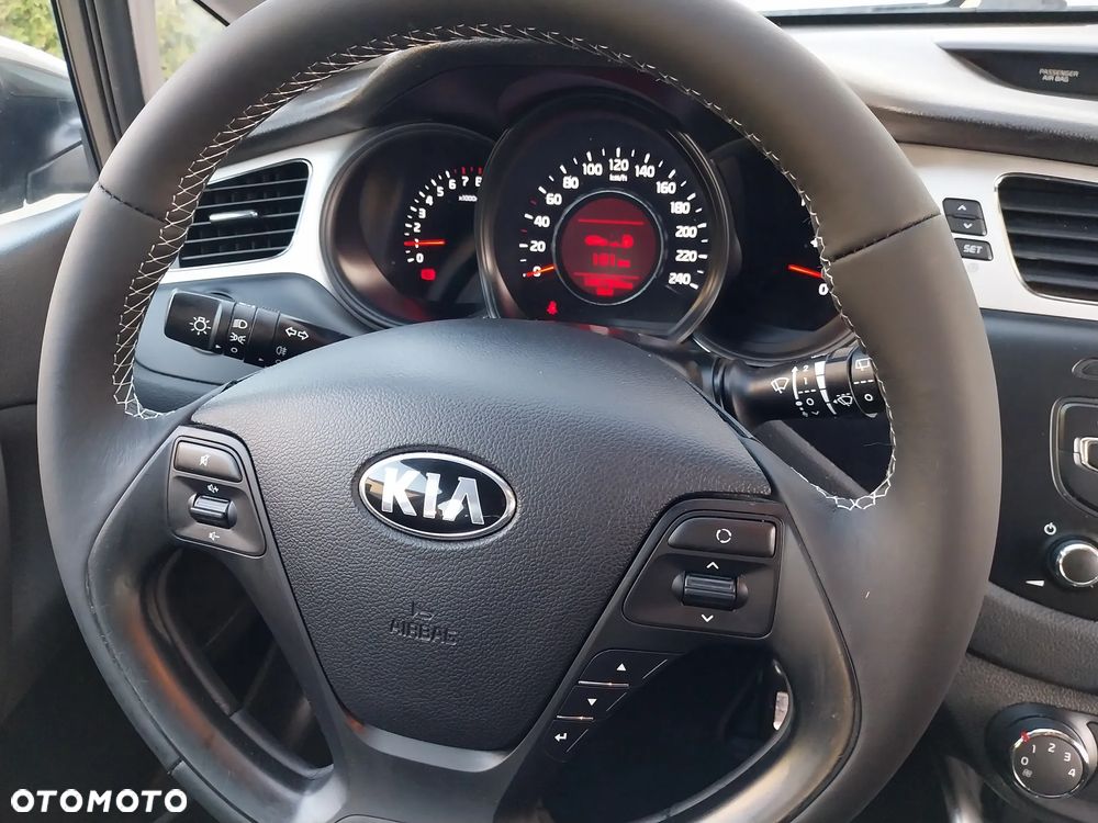 Kia Ceed 1.4 CVVT - 23