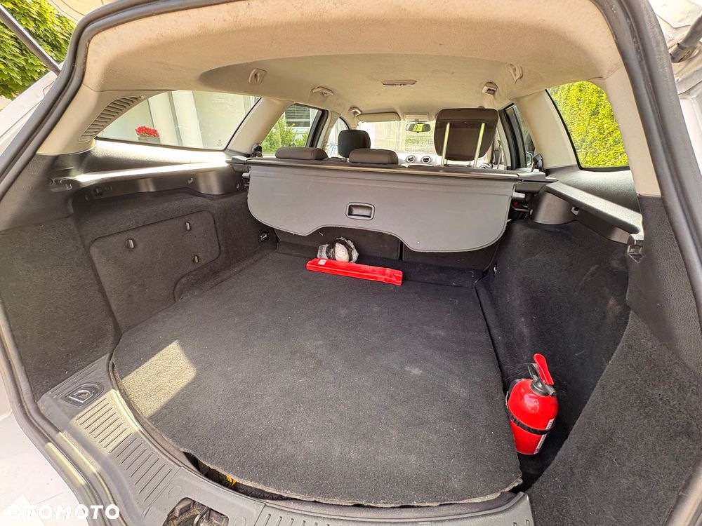 Ford Mondeo 1.8 TDCi Gold X - 17