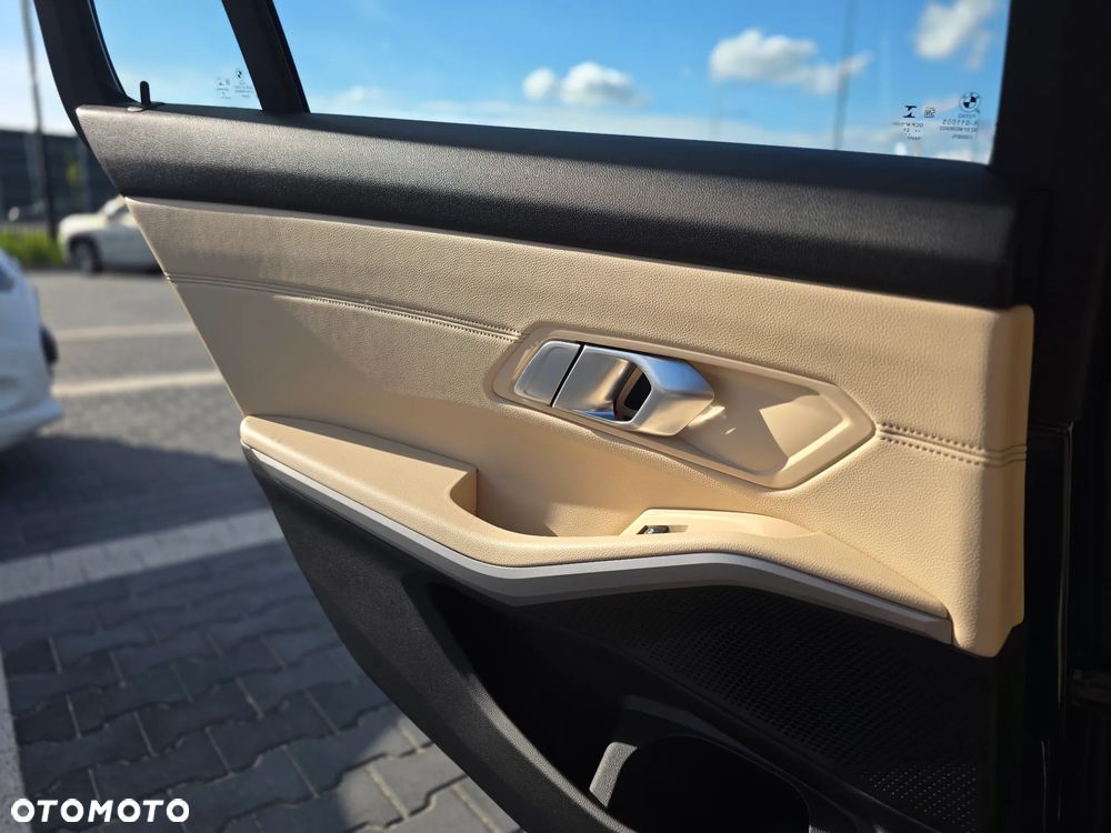 BMW Seria 3 - 28
