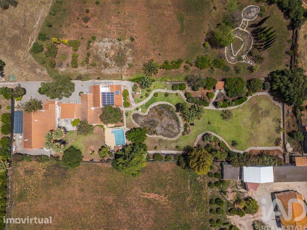 Moradia isolada T7 em Silves de 443 m2 - Grande imagem: 3/40