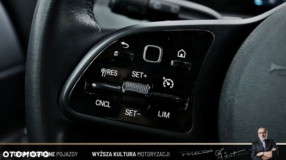 Mercedes-Benz GLB 200 7G-DCT - 21